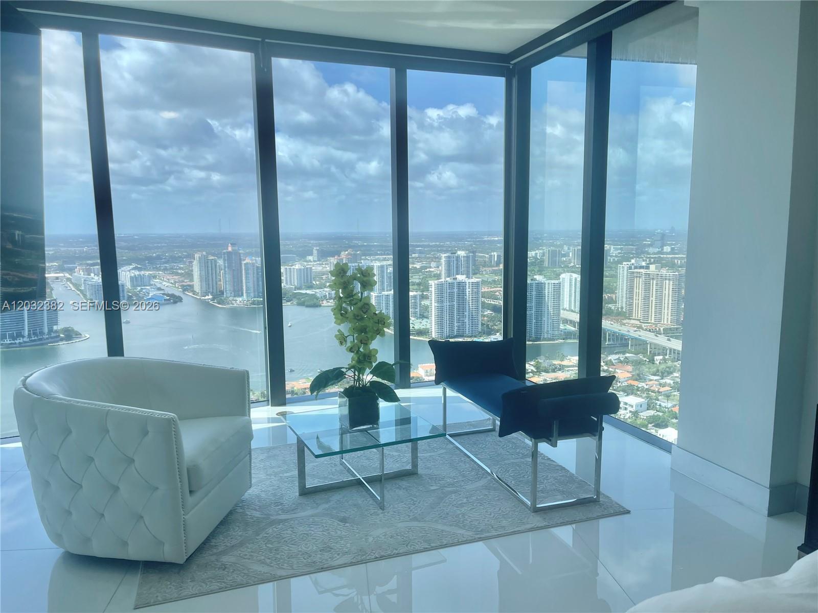 18555 Collins #4804 Sunny Isles Beach, FL 33160