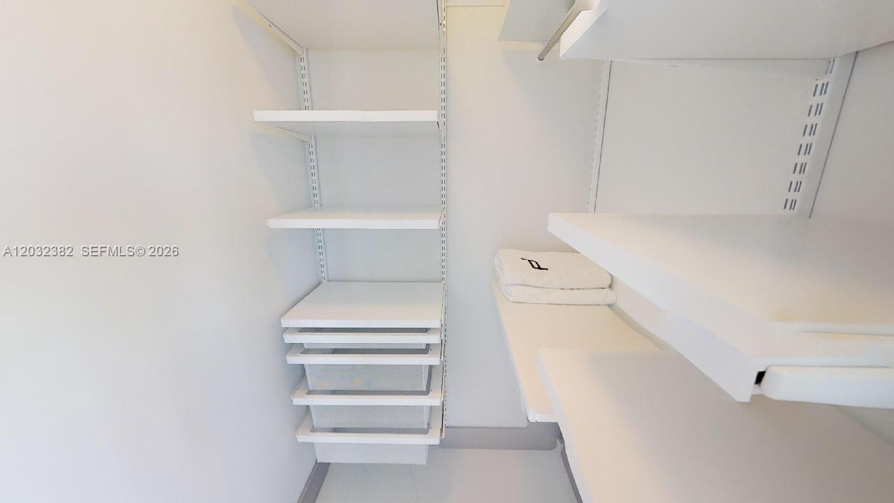 18555 Collins #4804 Sunny Isles Beach, FL 33160