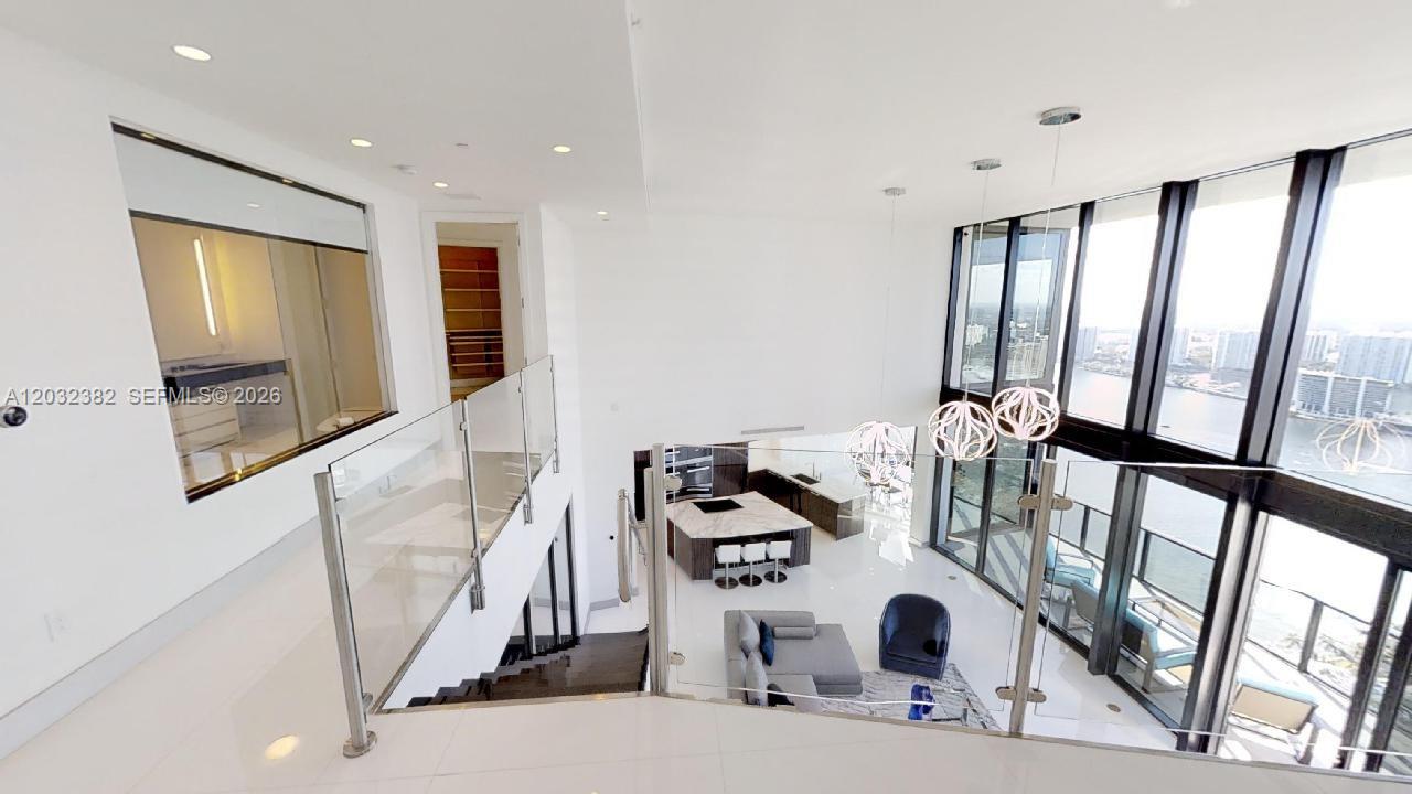 18555 Collins #4804 Sunny Isles Beach, FL 33160