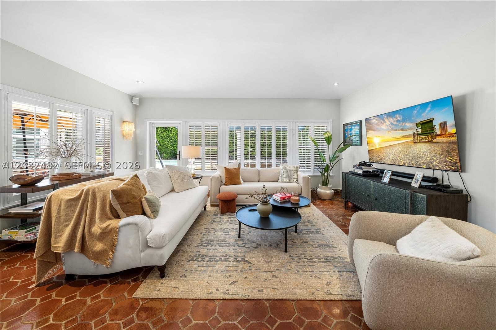 5621 Alton Rd Miami Beach, FL 33140