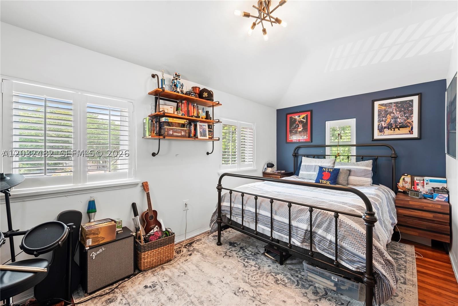 5621 Alton Rd Miami Beach, FL 33140