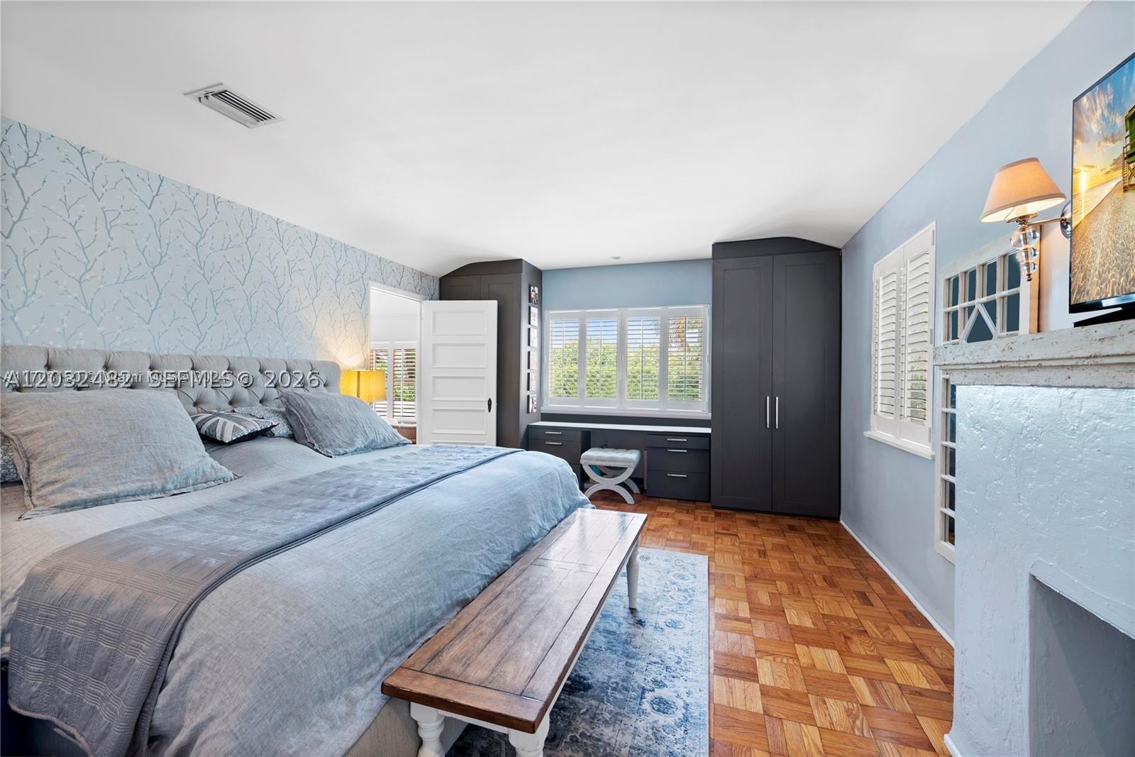 5621 Alton Rd Miami Beach, FL 33140