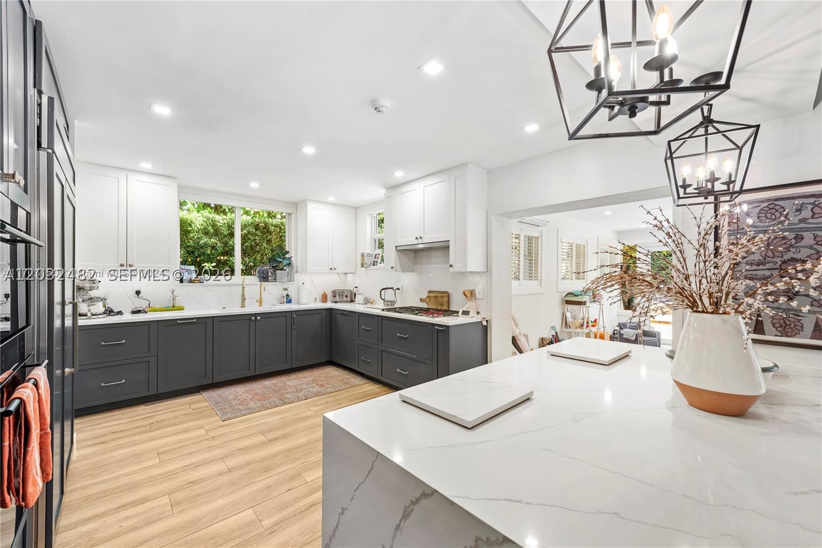 5621 Alton Rd Miami Beach, FL 33140