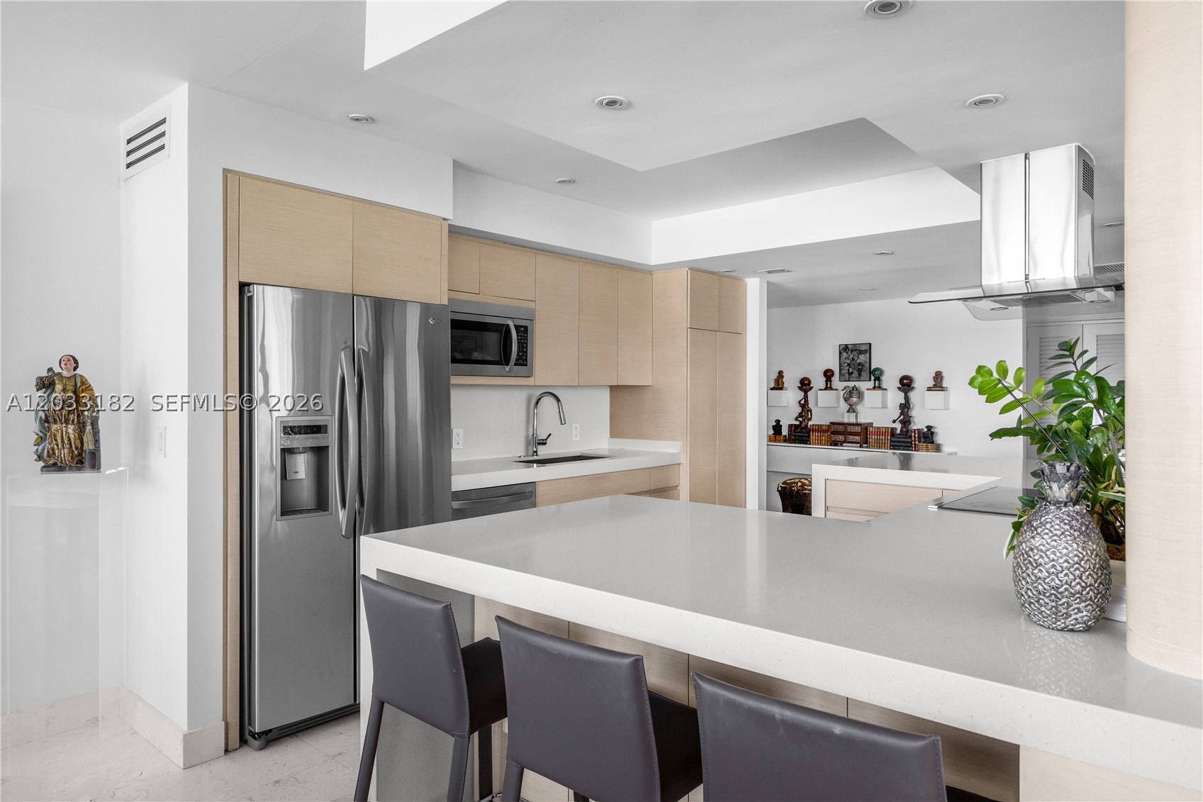 200 Ocean Ln Dr #409 Key Biscayne, FL 33149