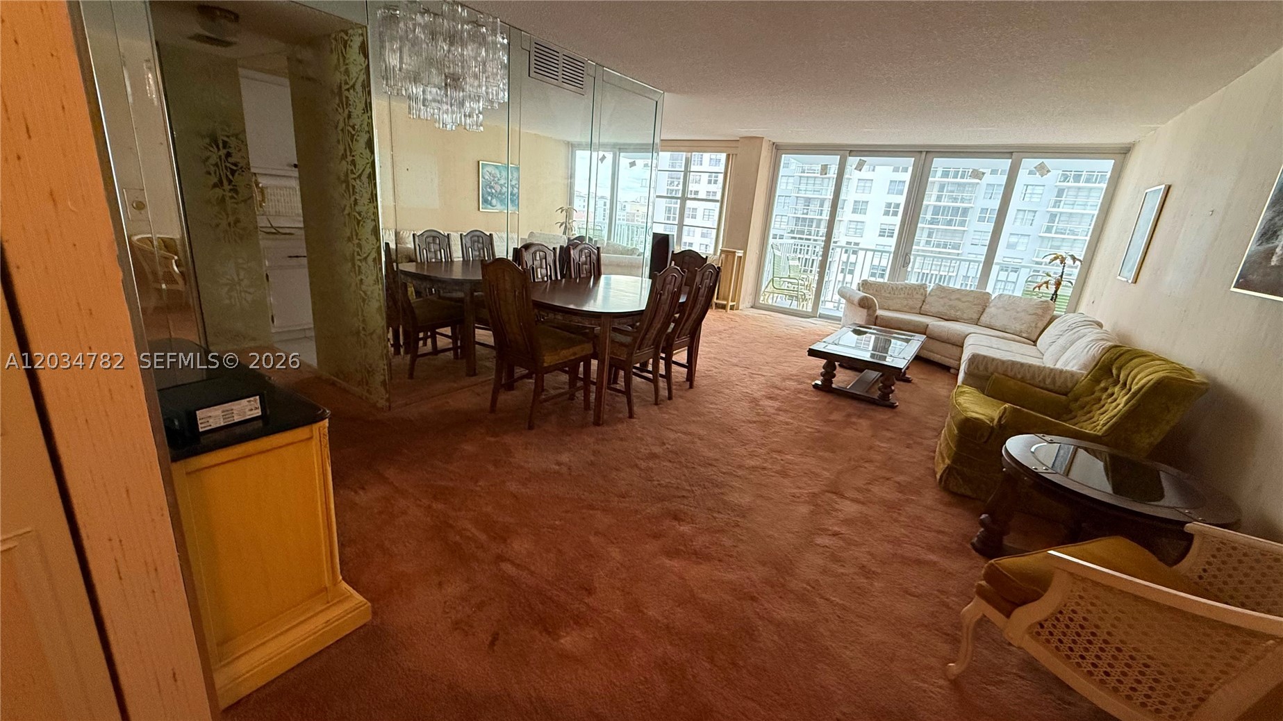 image Winston Towers 4004
