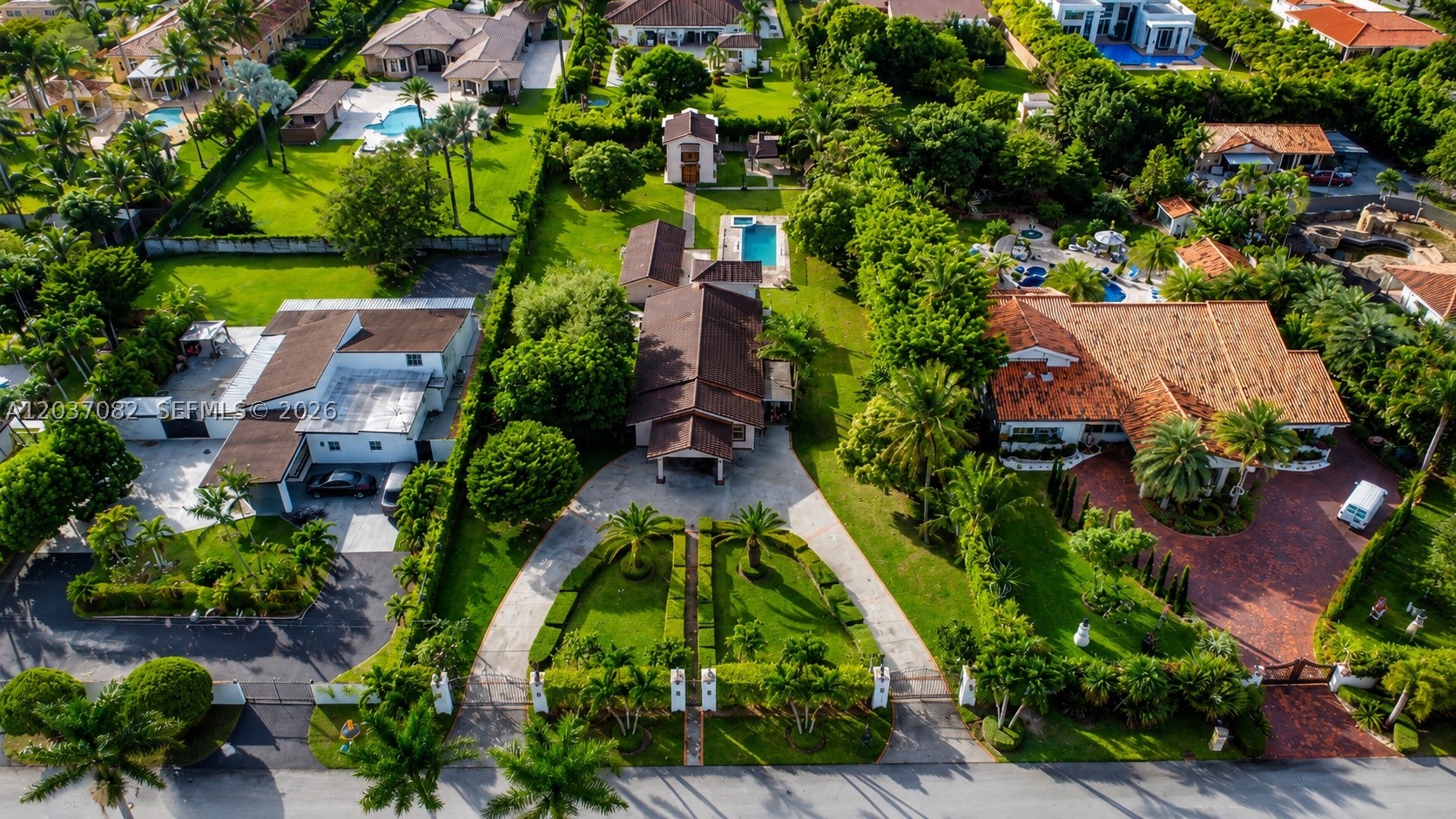 300 SW 123rd Ave Miami, FL 33184