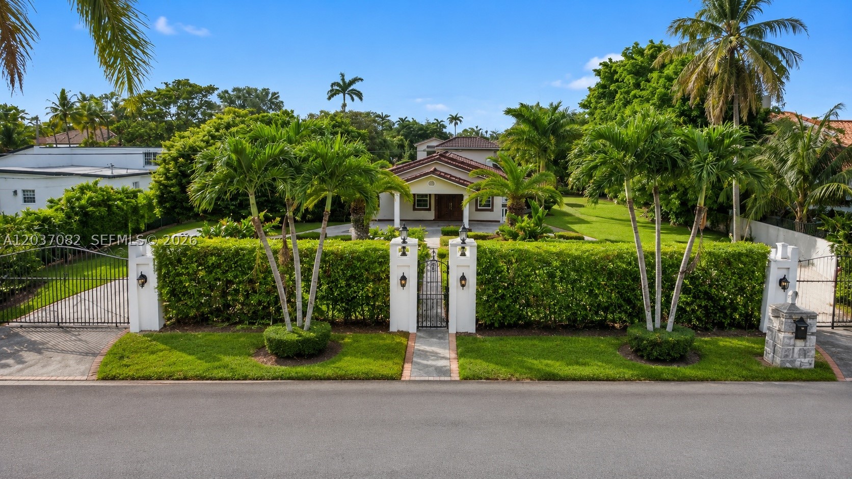 300 SW 123rd Ave Miami, FL 33184