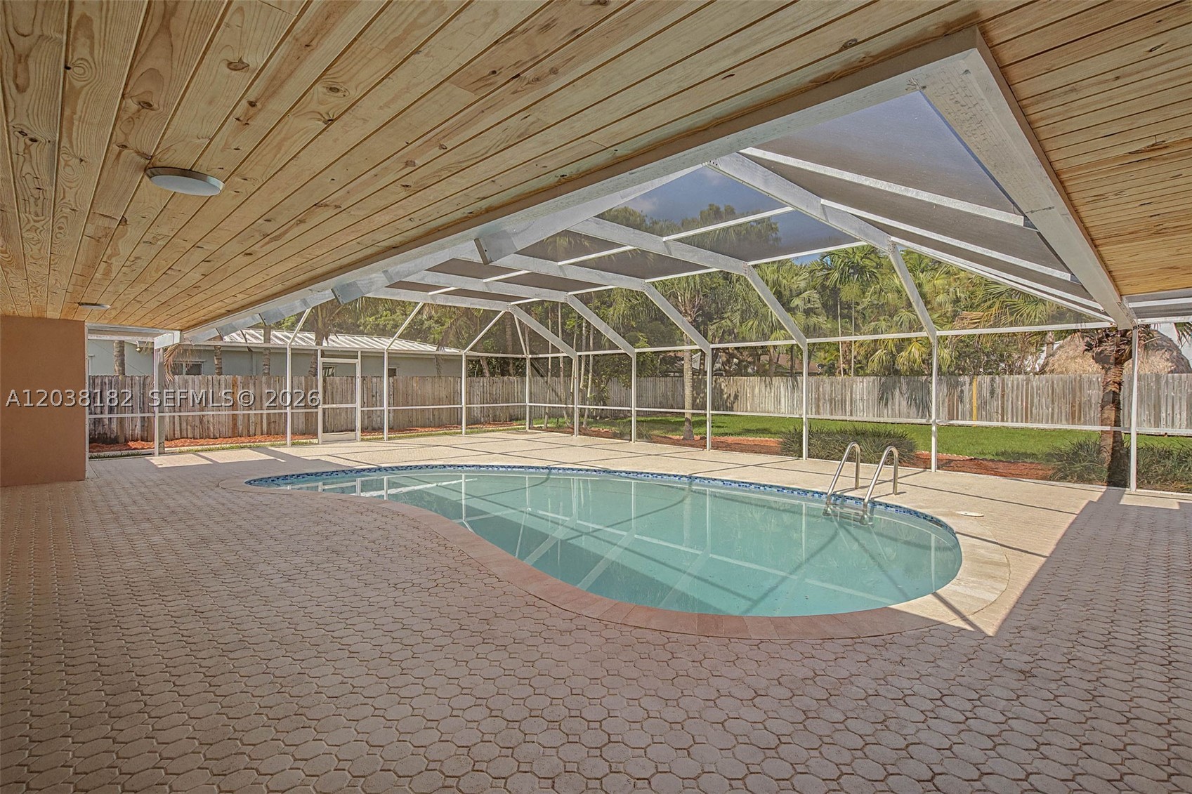 16842 SW Sw 79th Pl Palmetto Bay, FL 33157