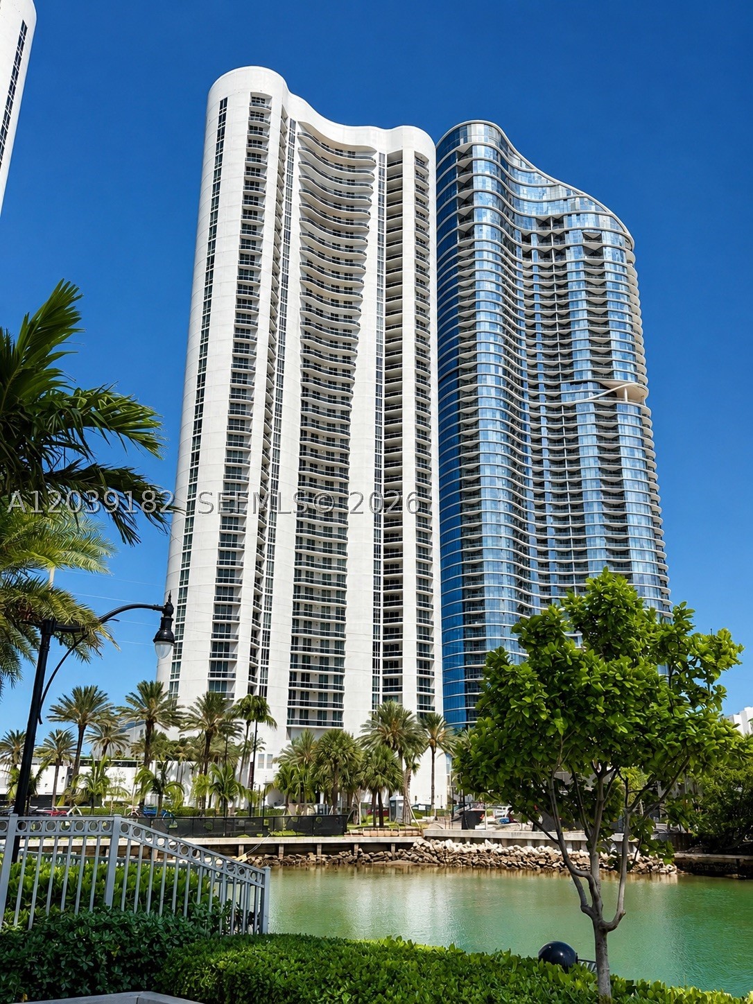 15811 Collins Ave #701 Sunny Isles Beach, FL 33160