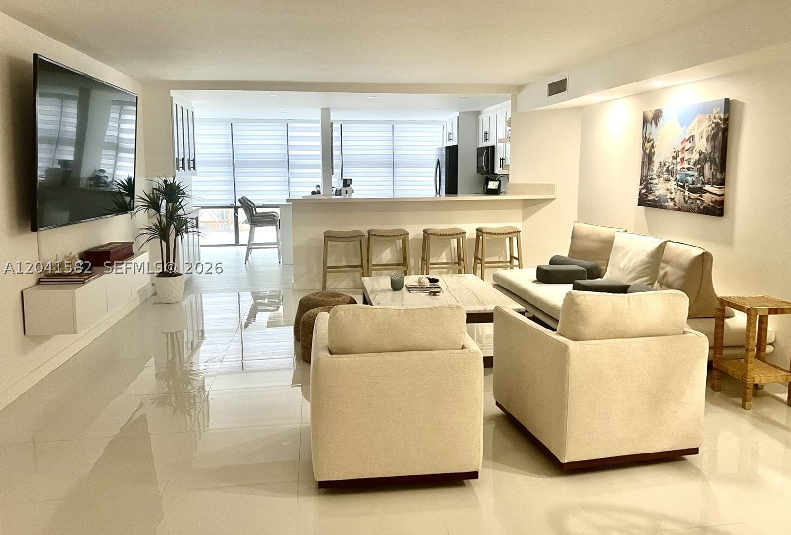 6423 Collins Ave #203