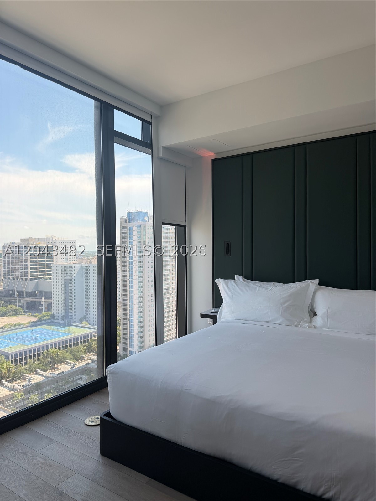 20 NE 11th St #4902 Miami, FL 33132