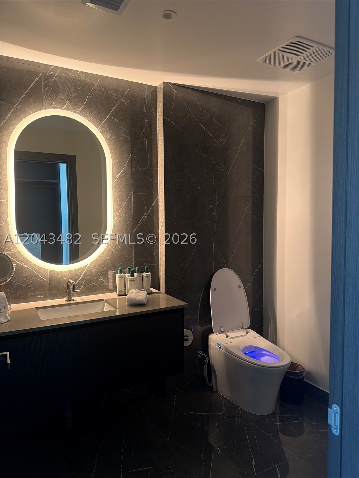 20 NE 11th St #4902 Miami, FL 33132