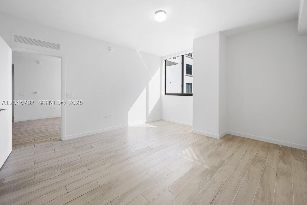 image Nine at Mary Brickell Village9