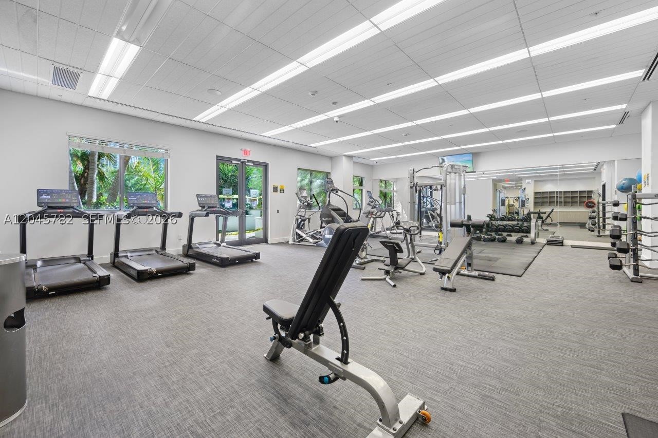 image Nine at Mary Brickell Village16
