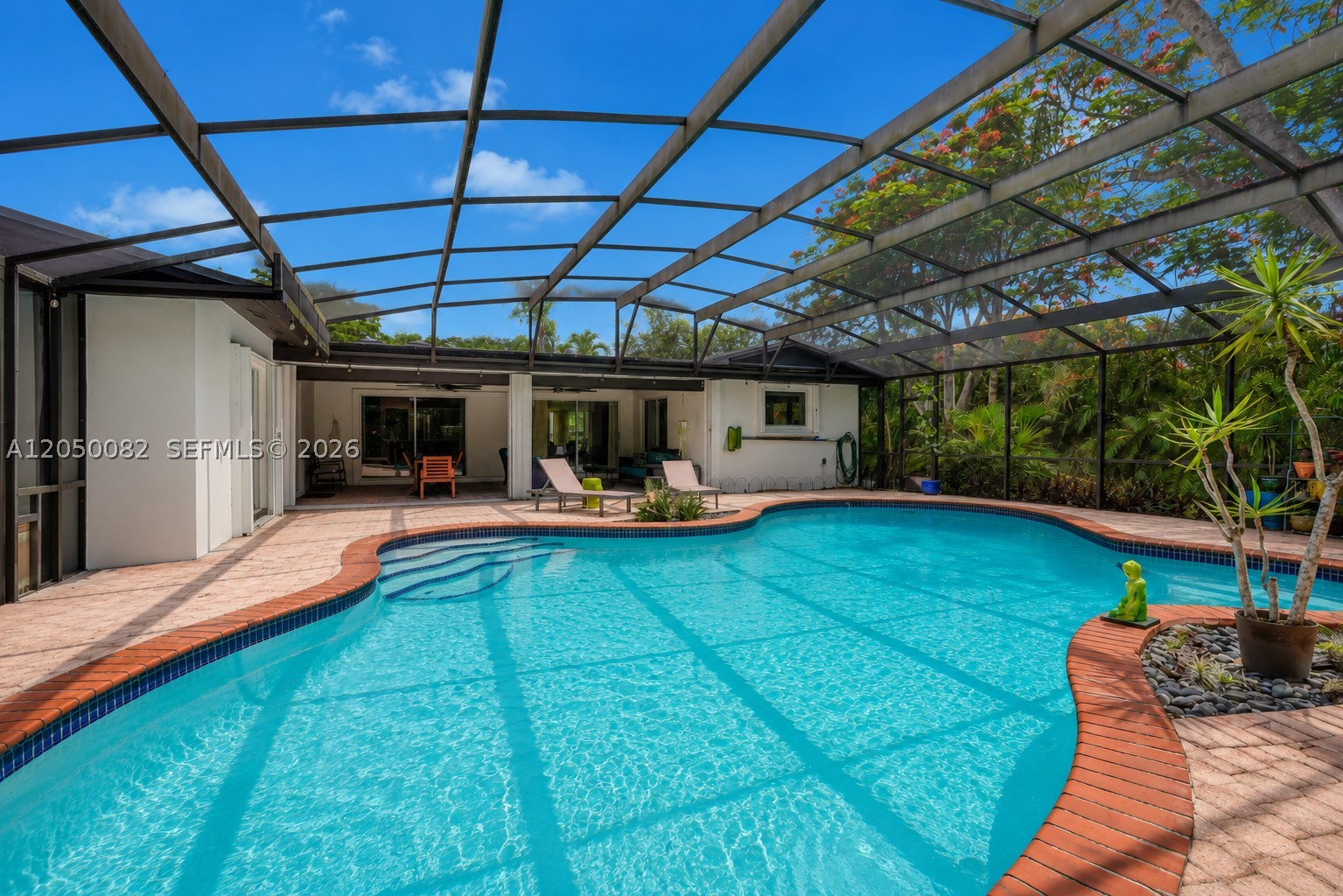 6952 SW 149th Ter Palmetto Bay, FL 33158