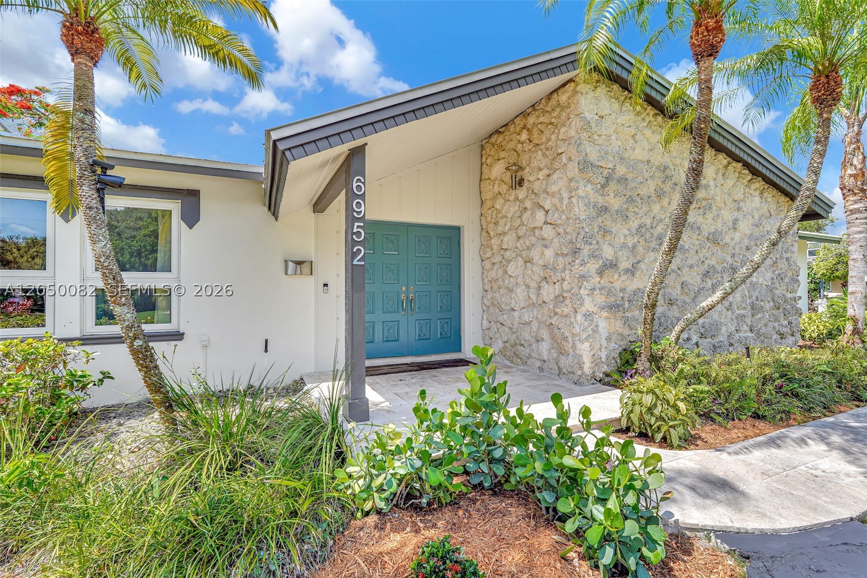 6952 SW 149th Ter Palmetto Bay, FL 33158
