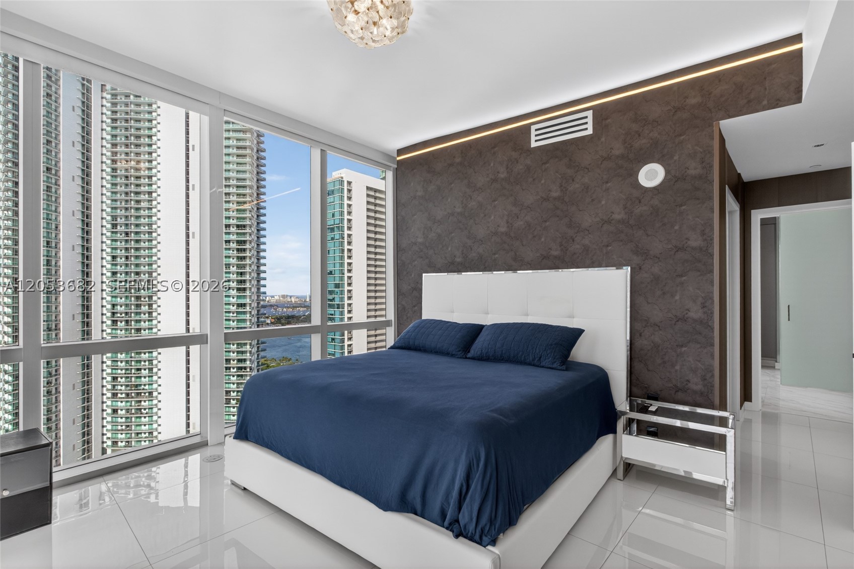 image Paramount Miami Worldcenter9