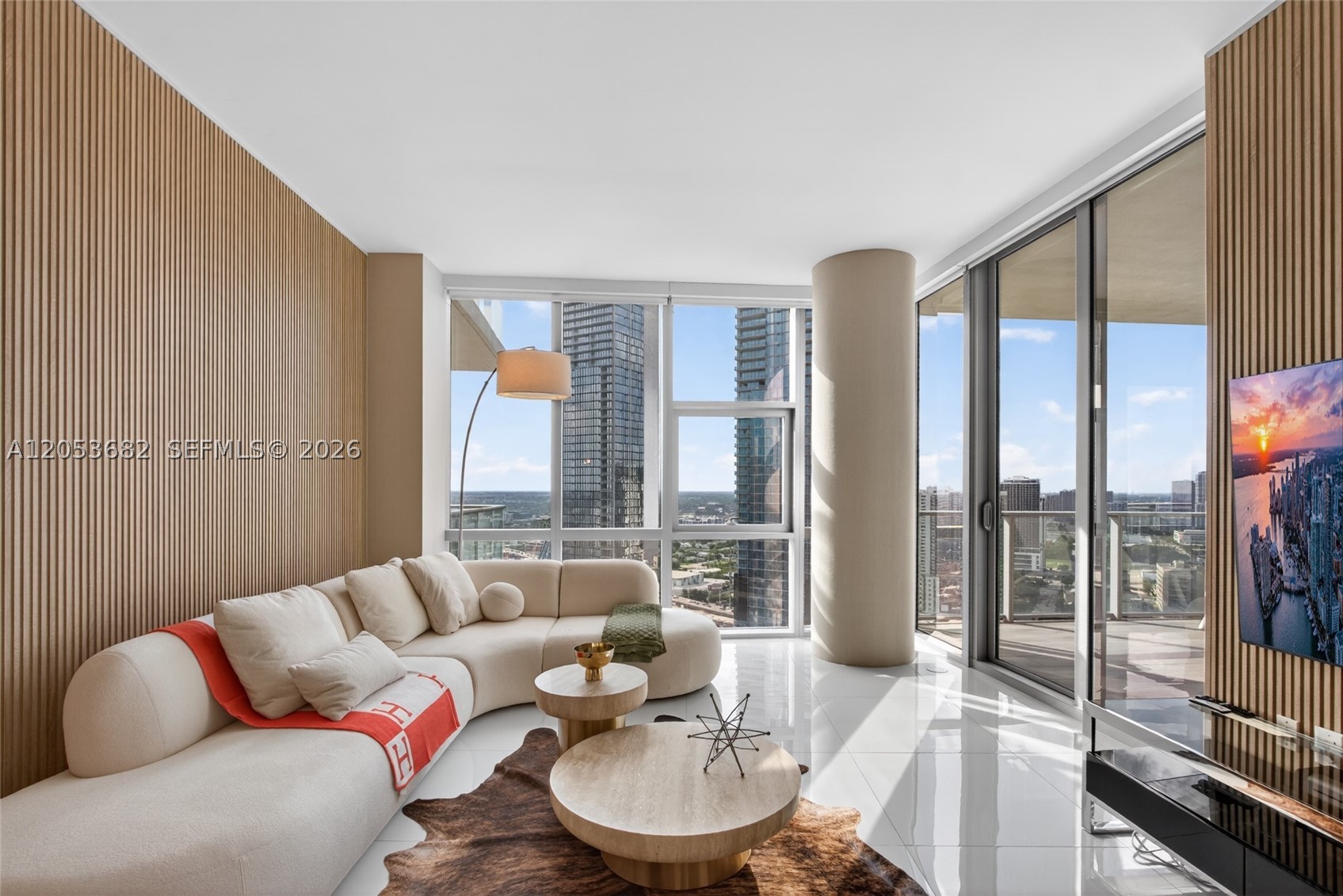 image Paramount Miami Worldcenter3