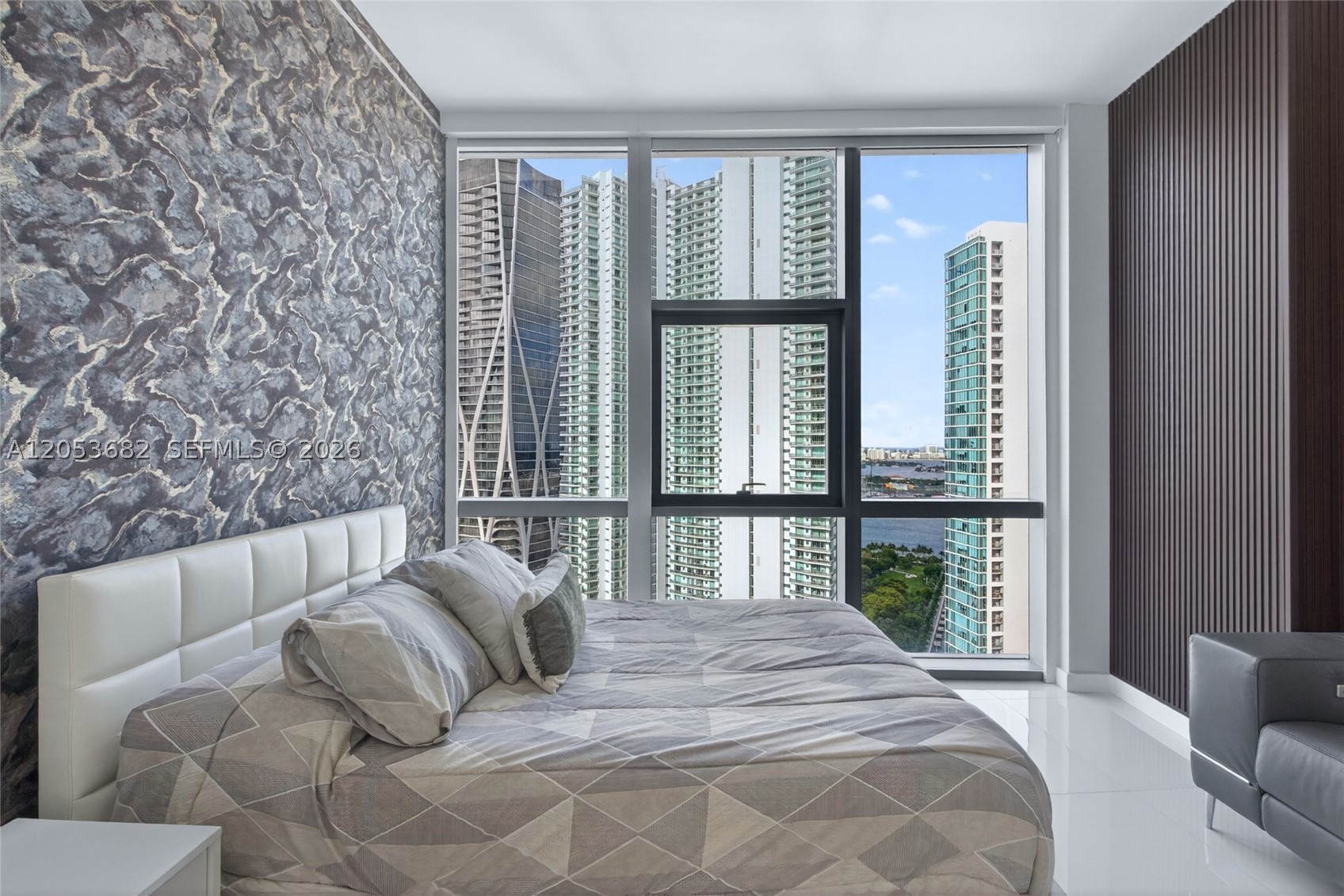 image Paramount Miami Worldcenter55