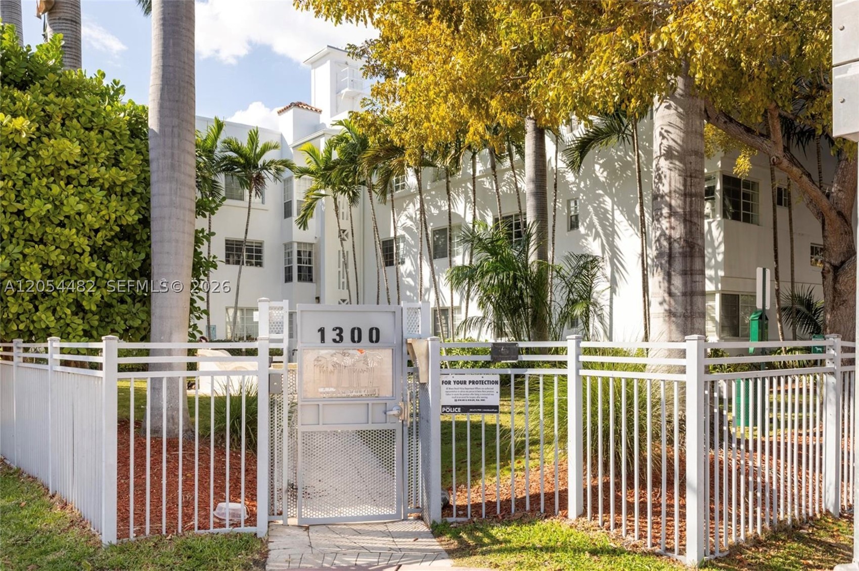 1300 Pennsylvania Ave #305