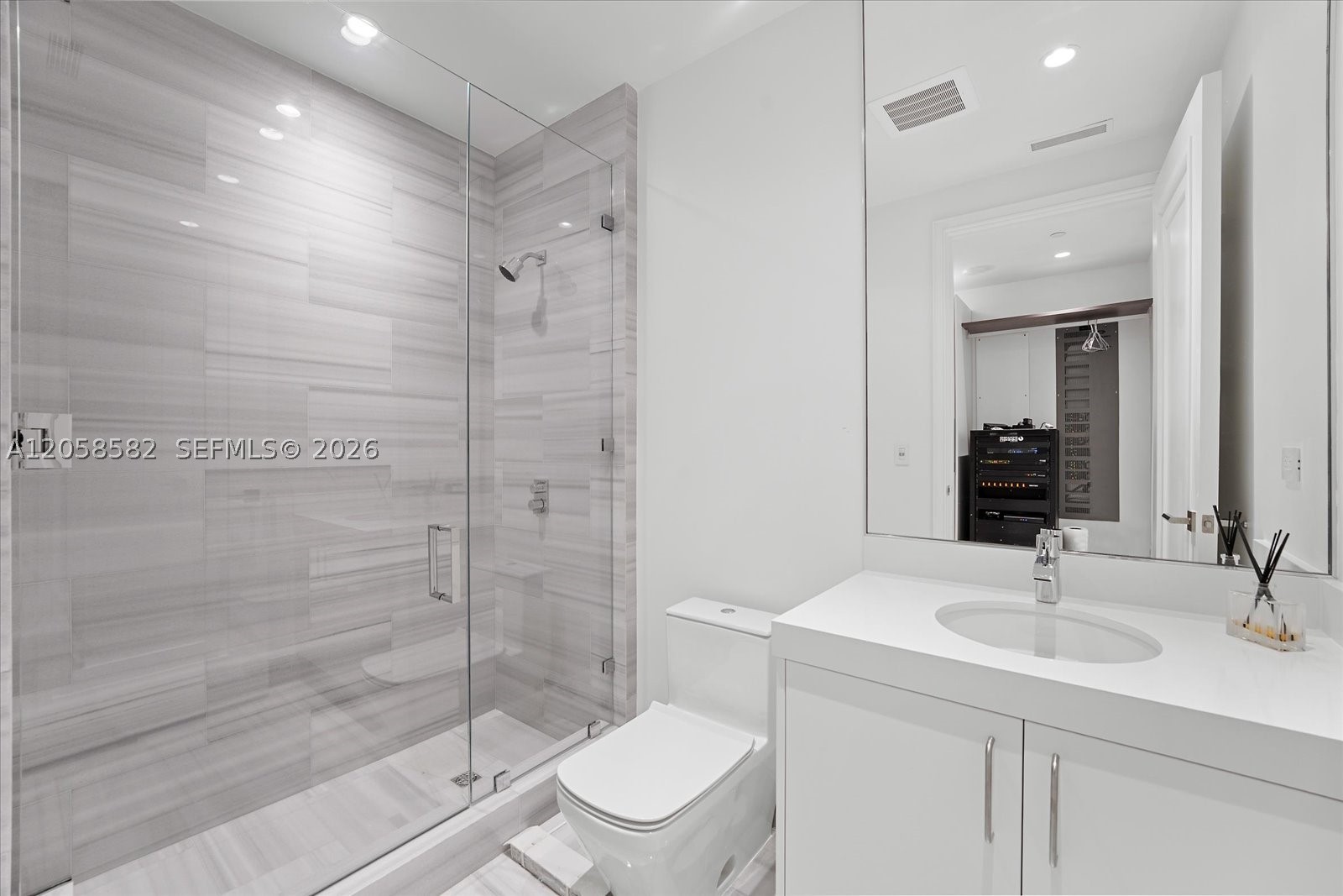 17901 Collins Ave #3004 Sunny Isles Beach, FL 33160