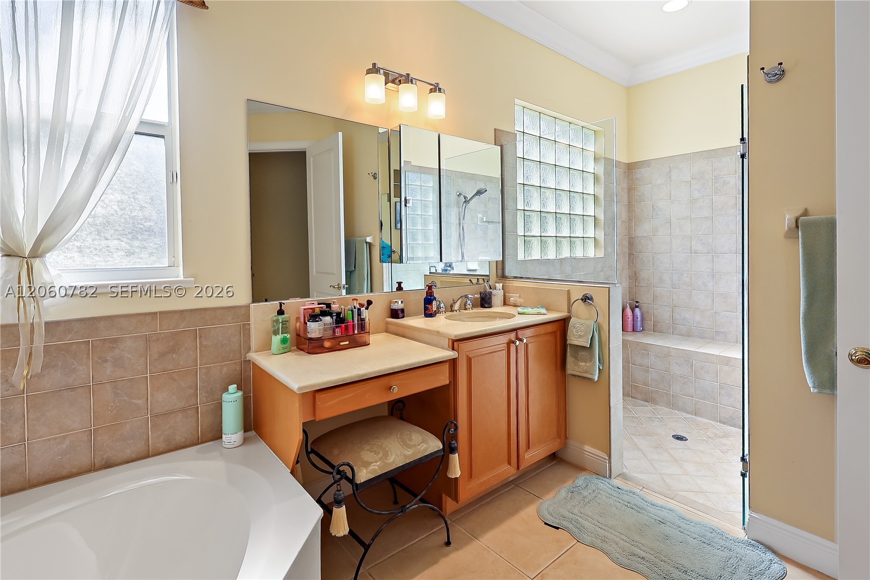 9030 Castle Harbour Cir Vero Beach, FL 32963