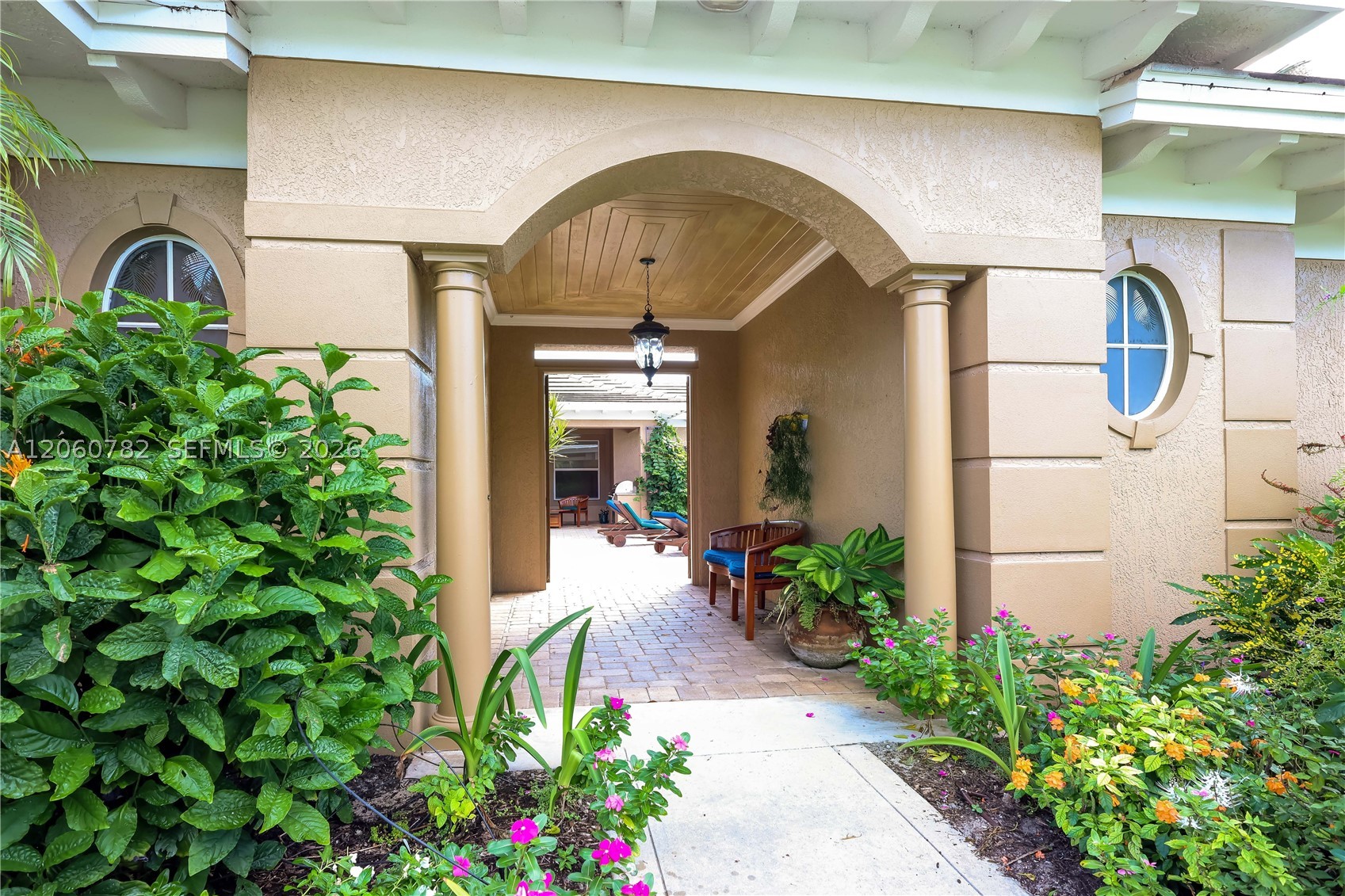 9030 Castle Harbour Cir Vero Beach, FL 32963