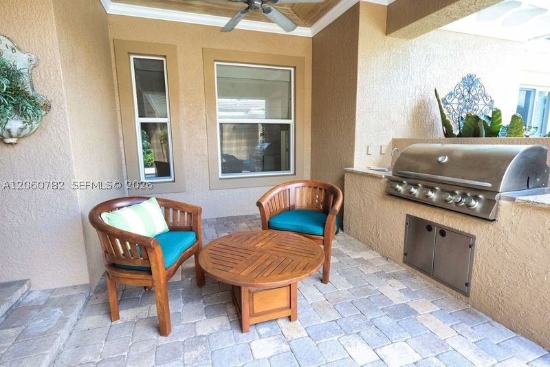 9030 Castle Harbour Cir Vero Beach, FL 32963