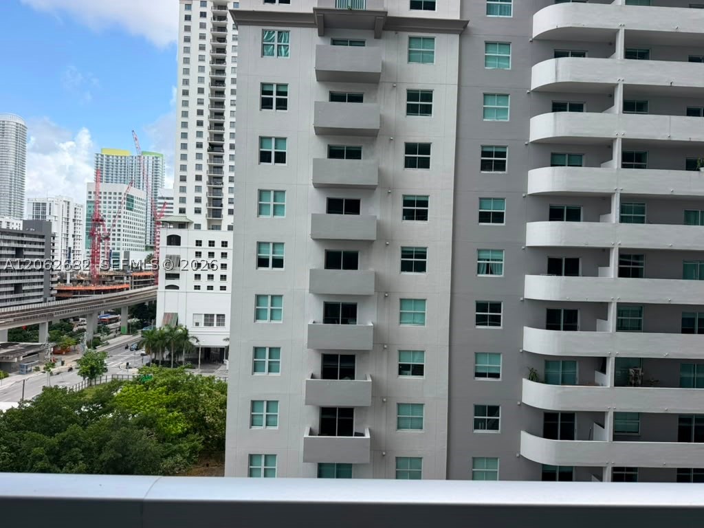image Axis on Brickell North18