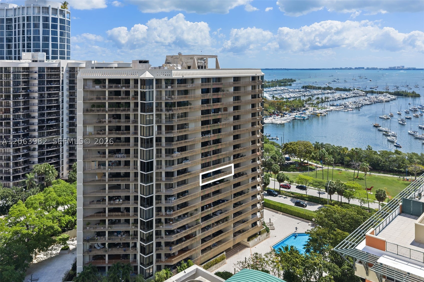 image Yacht Harbour18