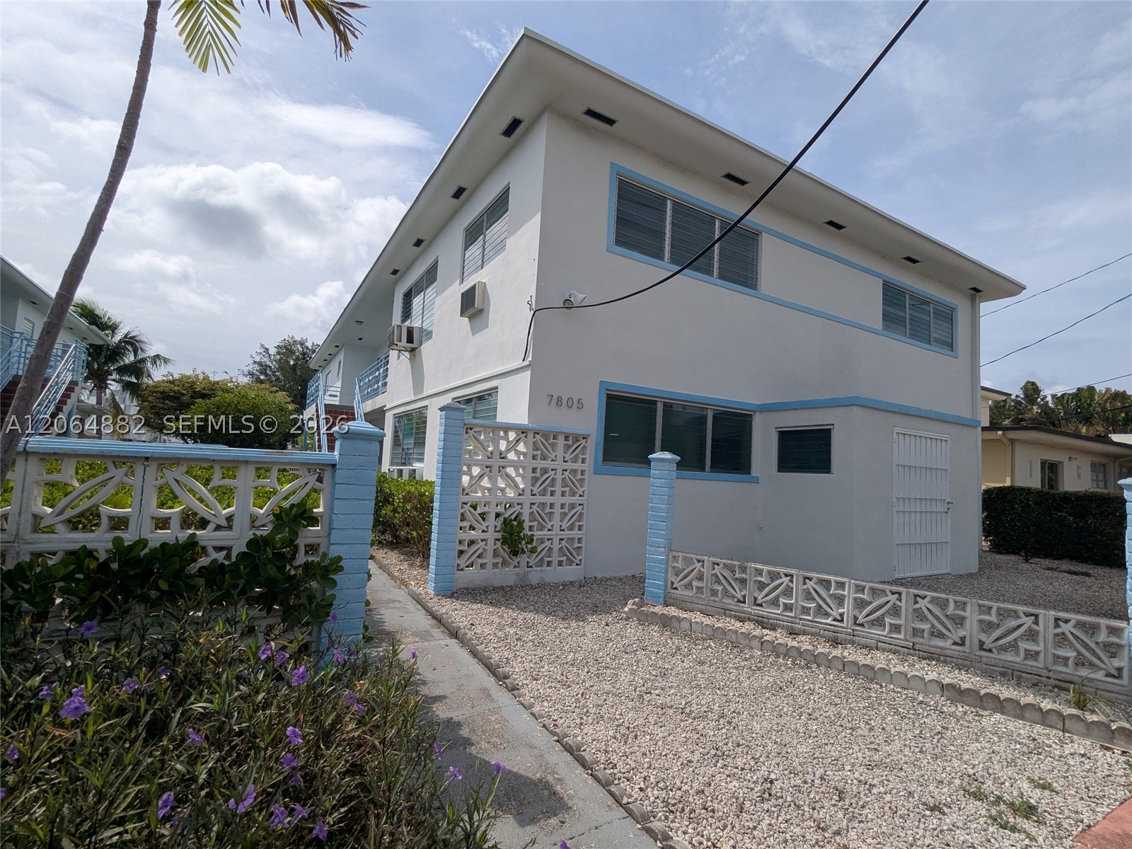 7805 Crespi Blvd #4
