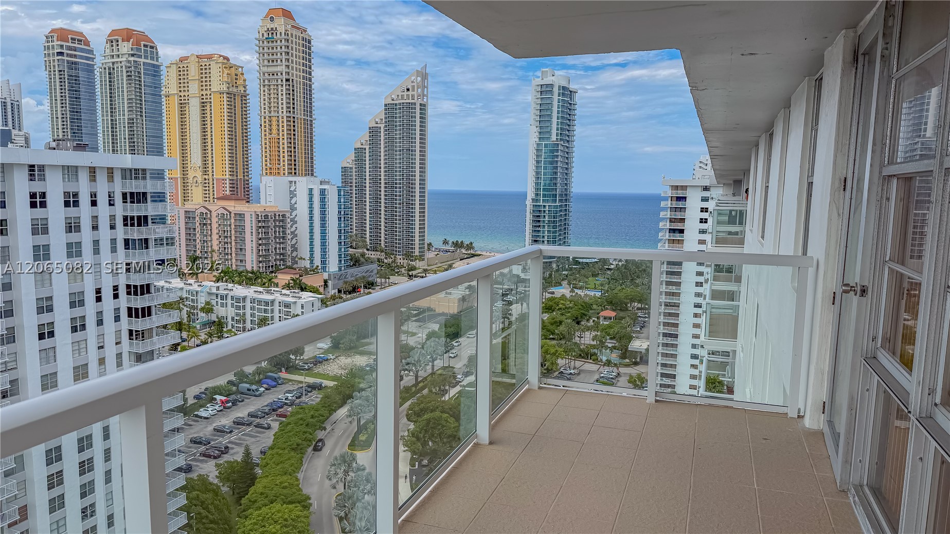 image Winston Towers 30010