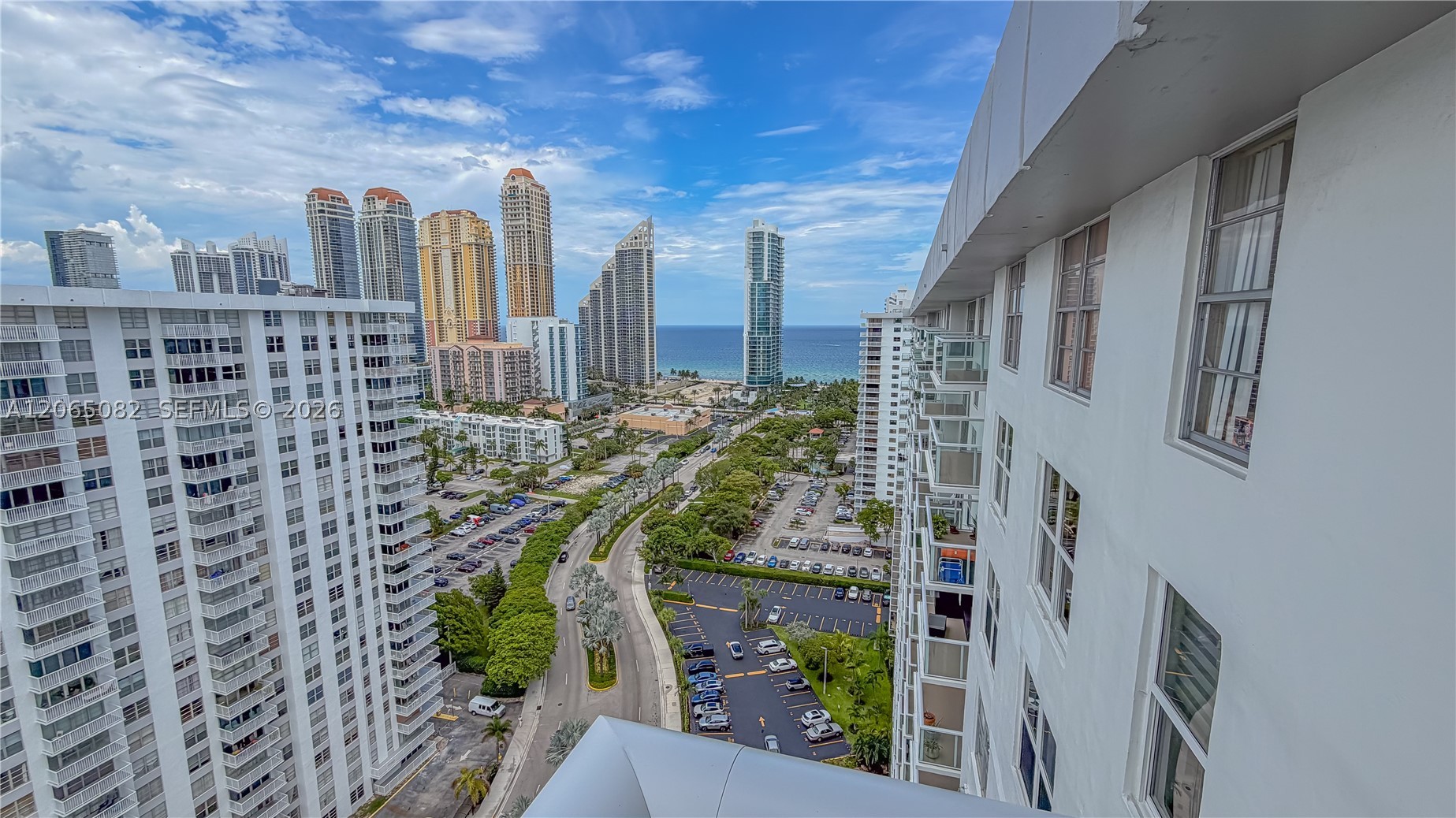 image Winston Towers 30027