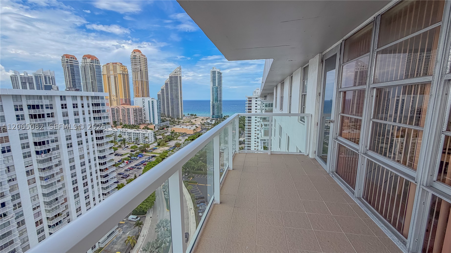 image Winston Towers 3007