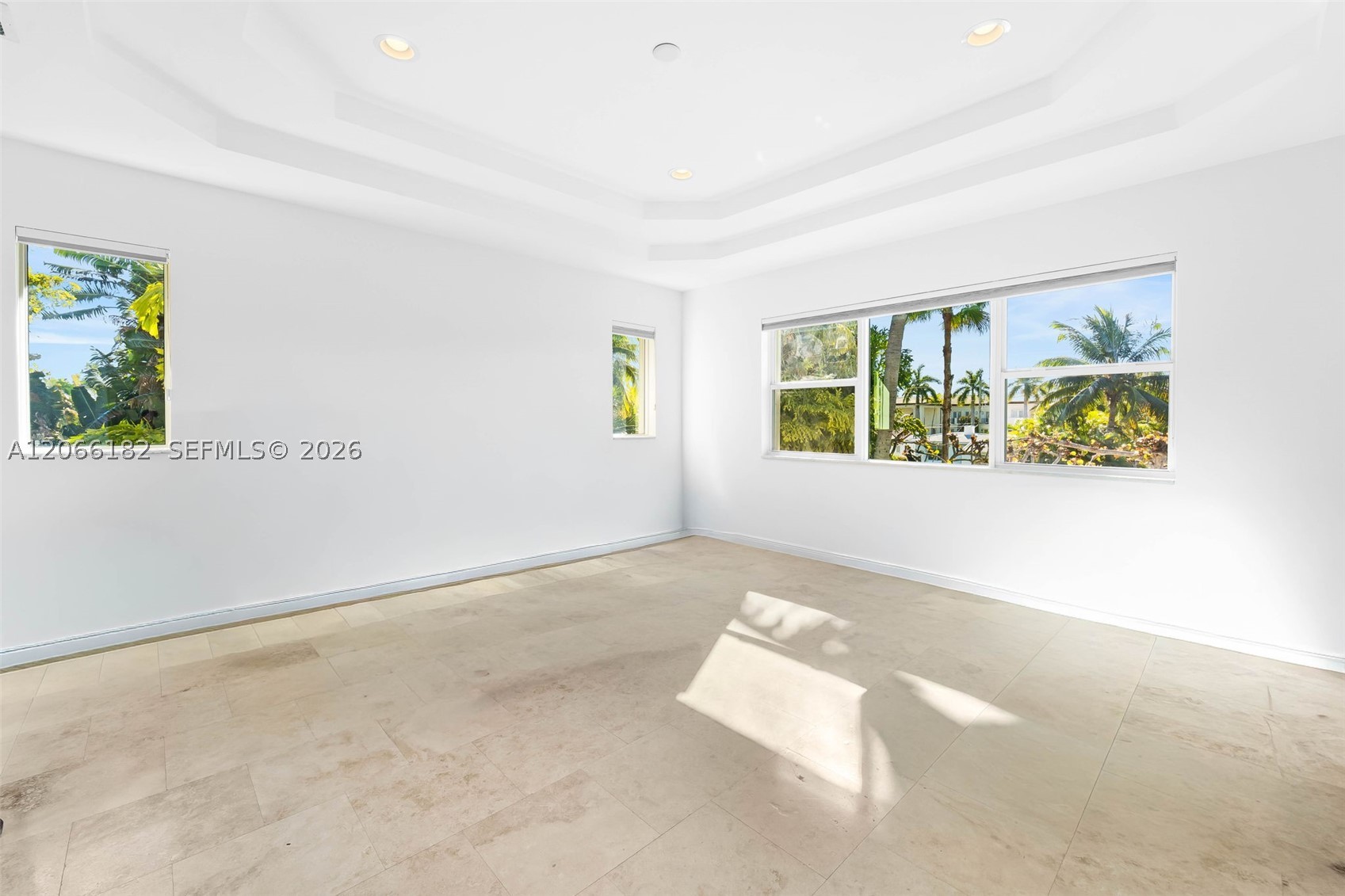 1490 Cleveland Rd Miami Beach, FL 33141