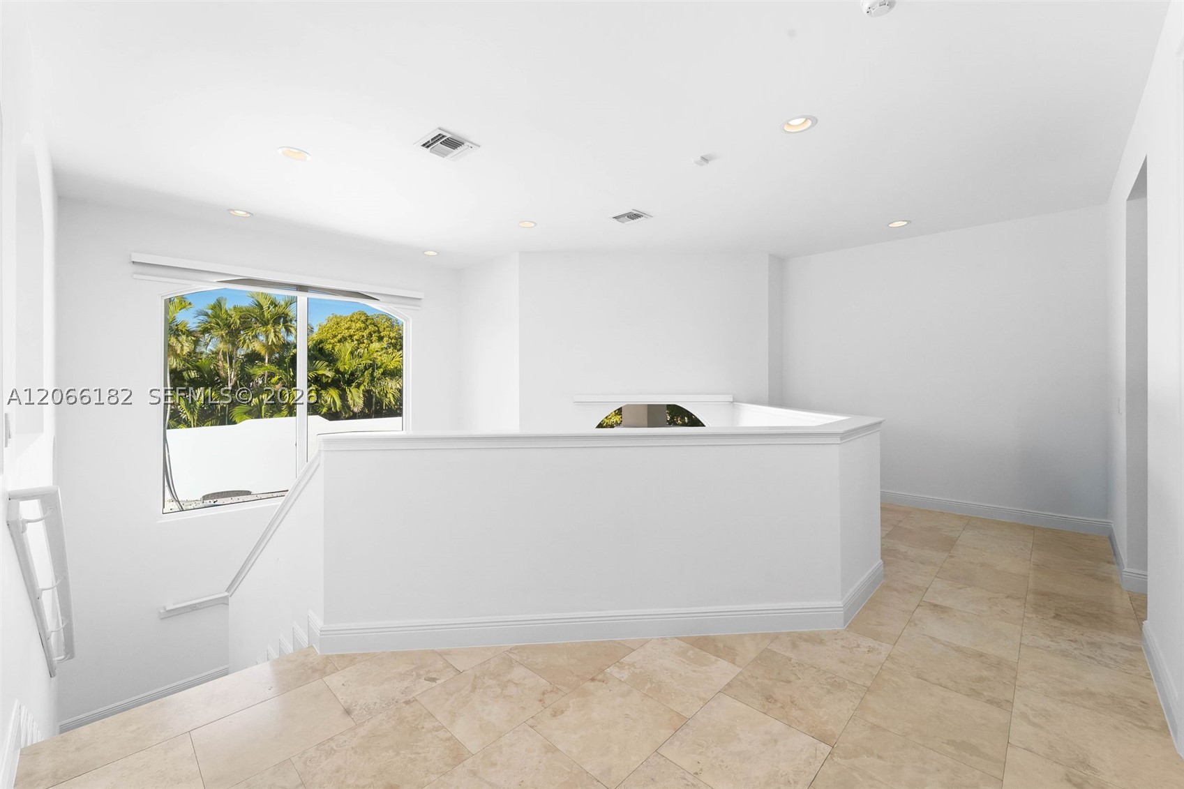 1490 Cleveland Rd Miami Beach, FL 33141