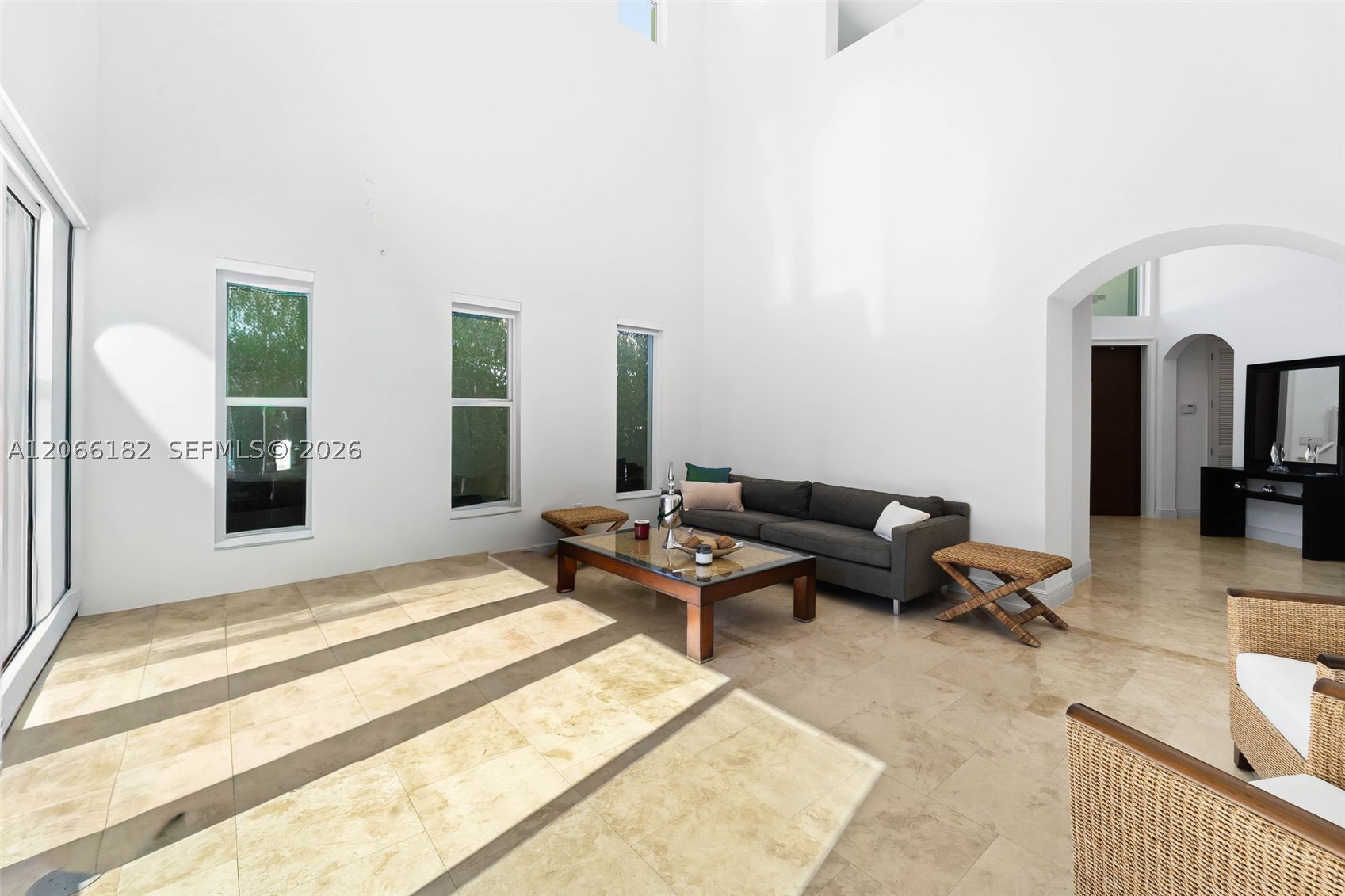 1490 Cleveland Rd Miami Beach, FL 33141