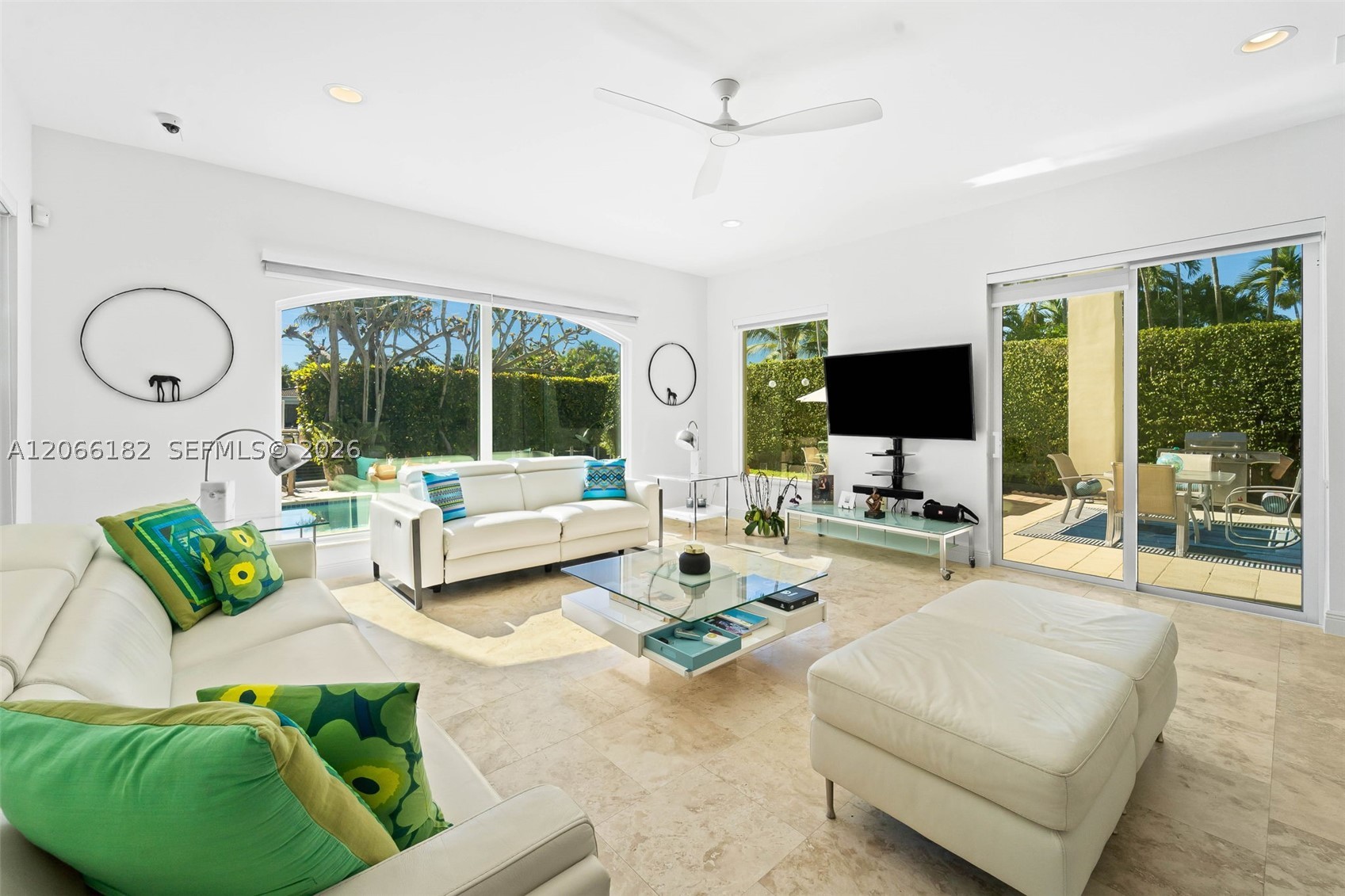 1490 Cleveland Rd Miami Beach, FL 33141