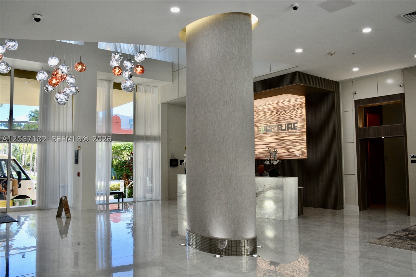 image The Venture at Aventura18