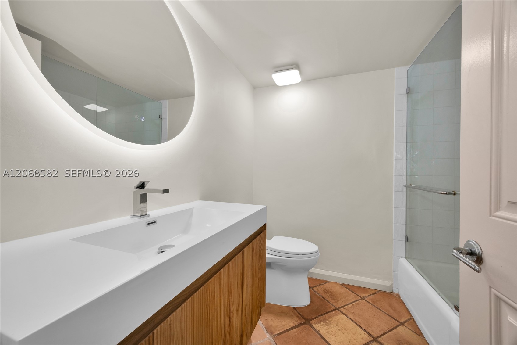 5996 Paradise Pt Dr Palmetto Bay, FL 33157