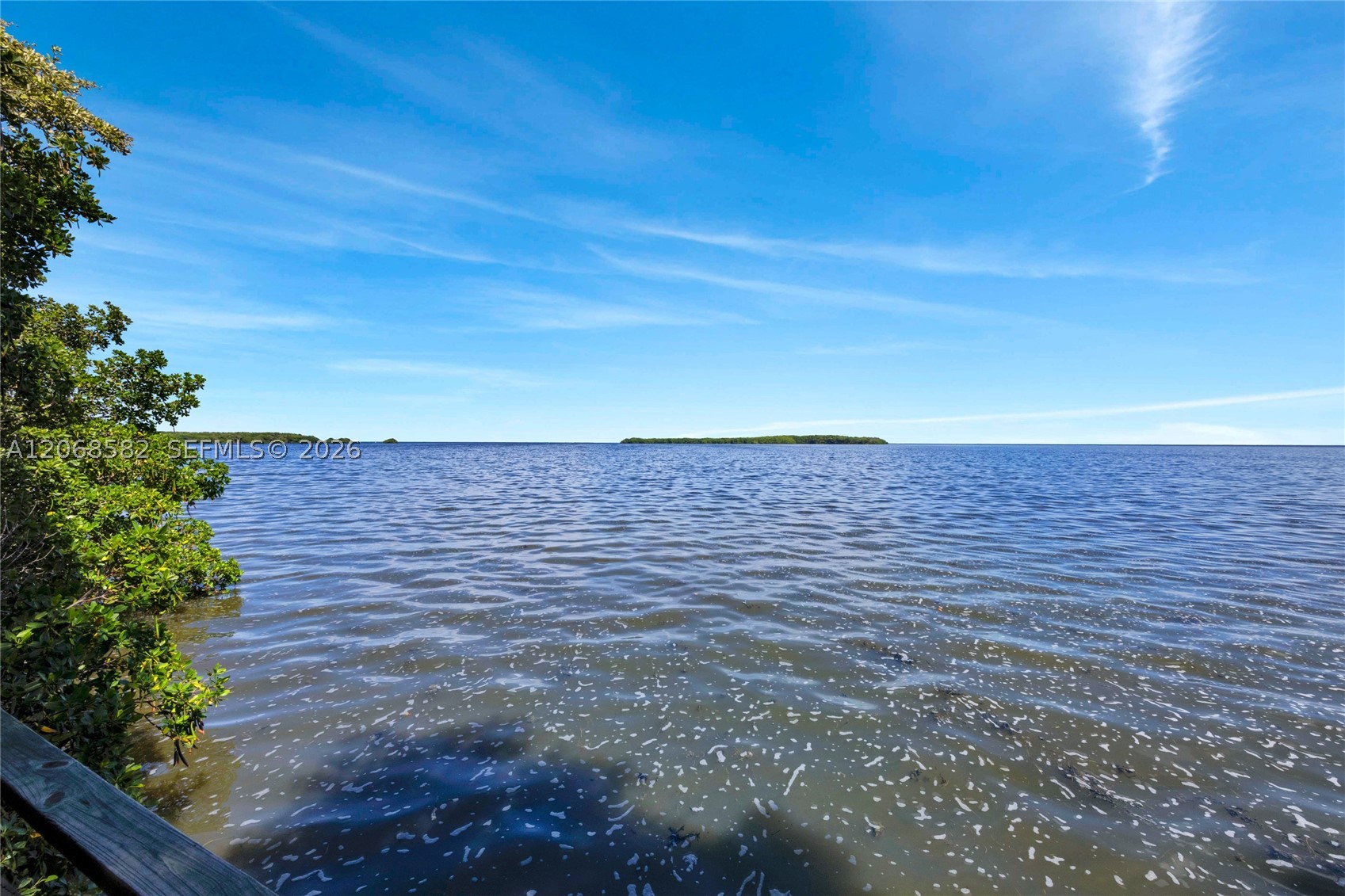 5996 Paradise Pt Dr Palmetto Bay, FL 33157