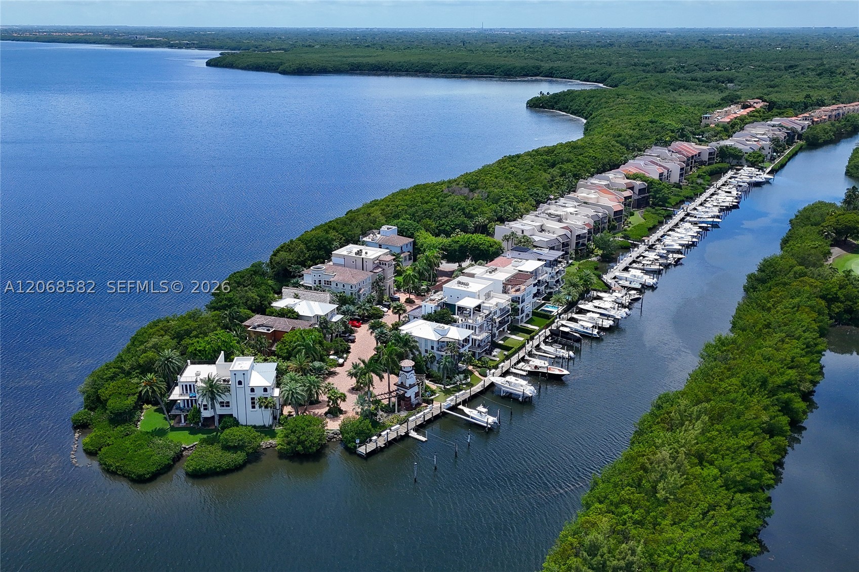 5996 Paradise Pt Dr Palmetto Bay, FL 33157