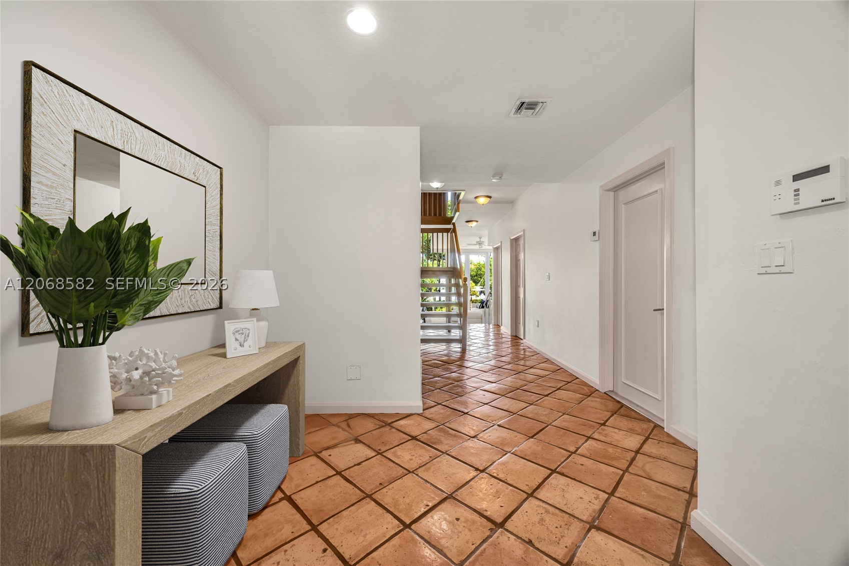 5996 Paradise Pt Dr Palmetto Bay, FL 33157