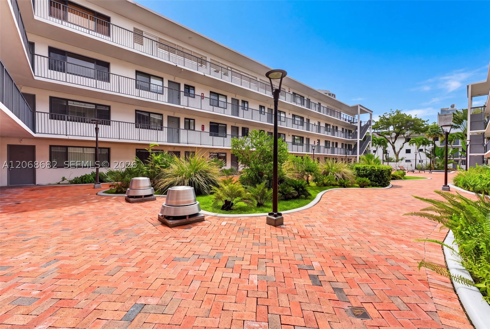 2924 Day Ave #N314 Miami, FL 33133