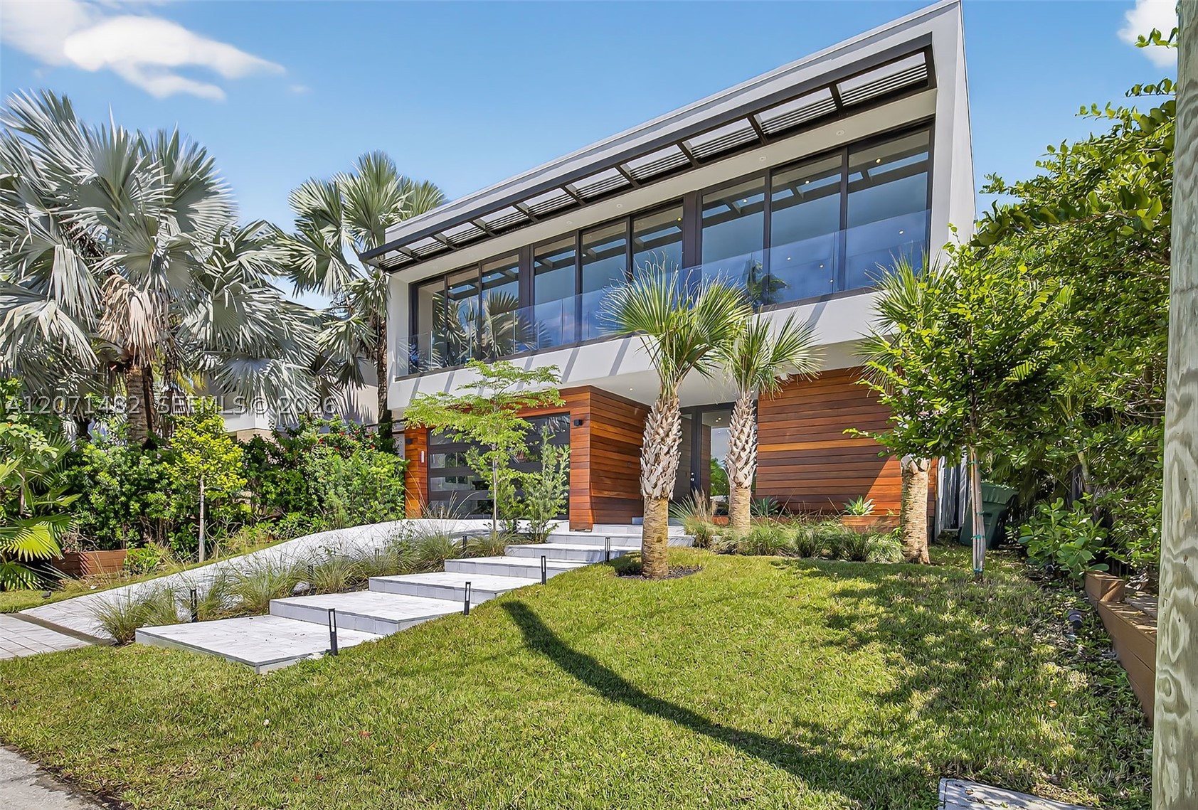 620 Solar Isle Dr Fort Lauderdale, FL 33301