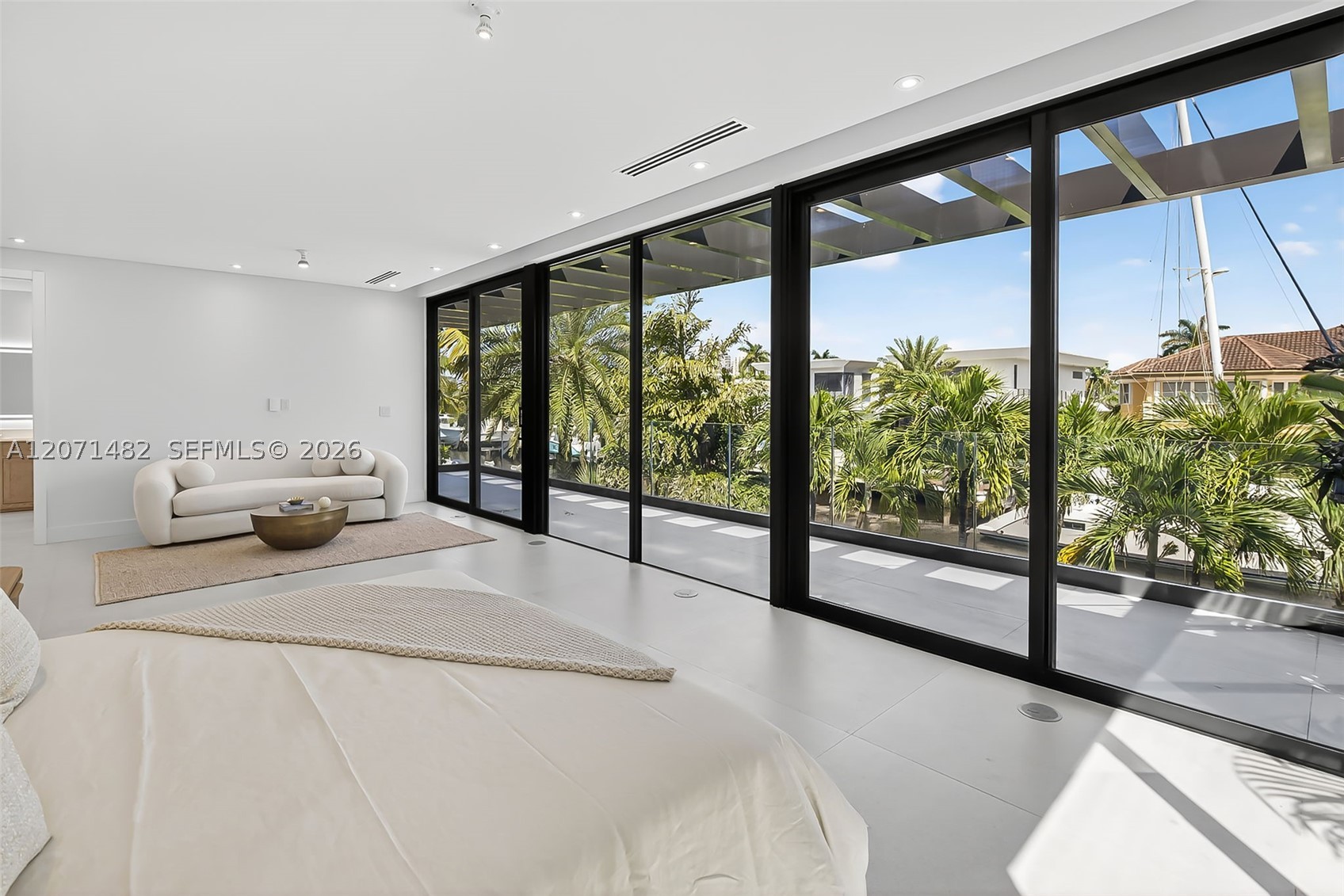620 Solar Isle Dr Fort Lauderdale, FL 33301
