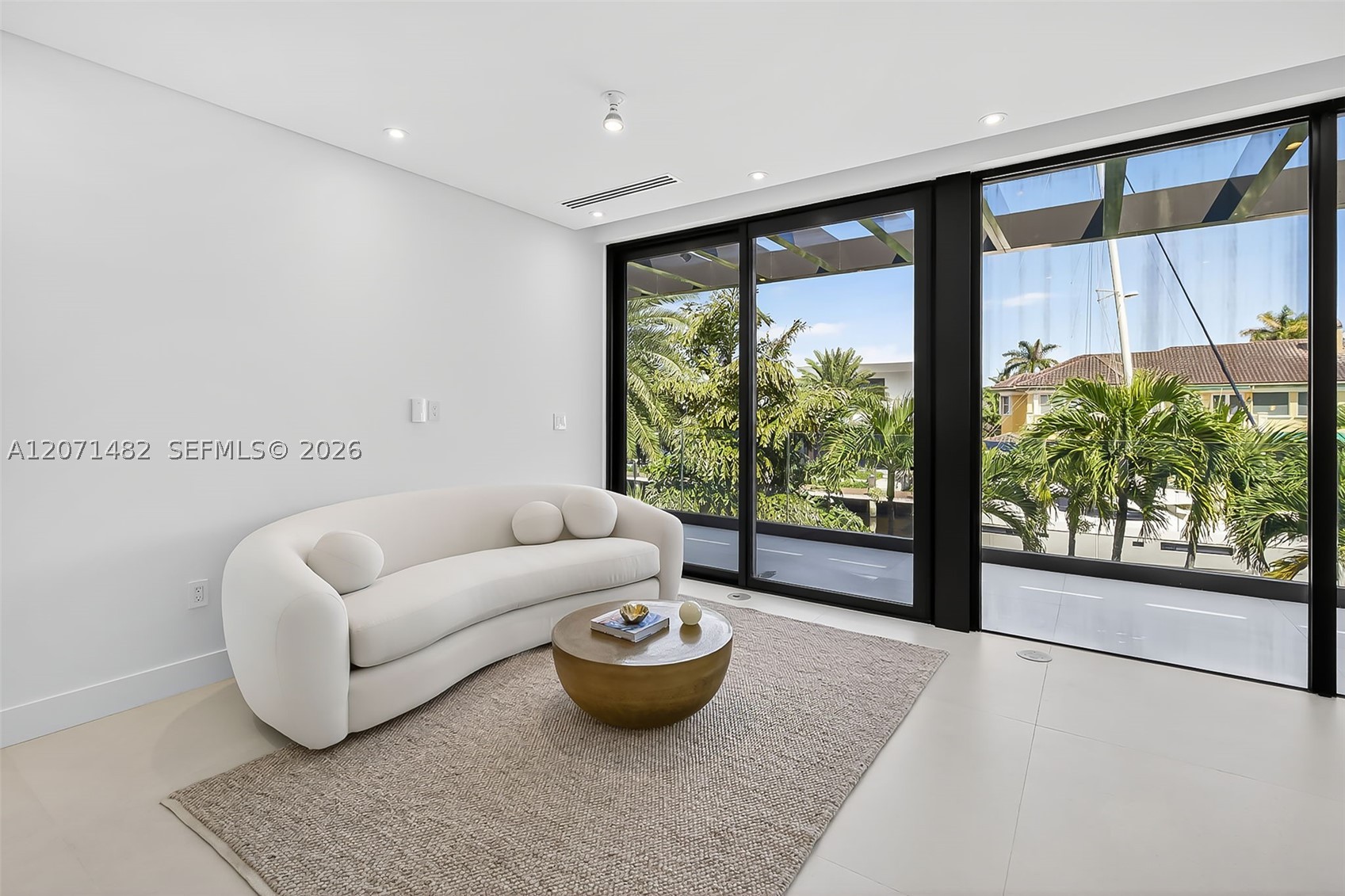 620 Solar Isle Dr Fort Lauderdale, FL 33301
