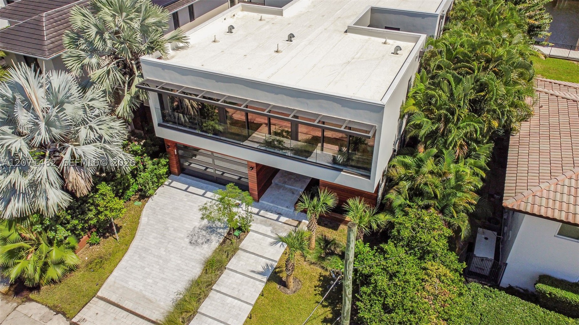 620 Solar Isle Dr Fort Lauderdale, FL 33301
