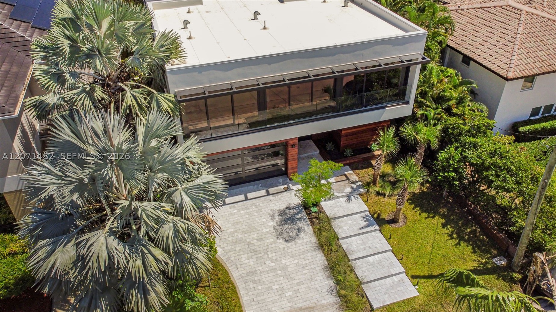 620 Solar Isle Dr Fort Lauderdale, FL 33301