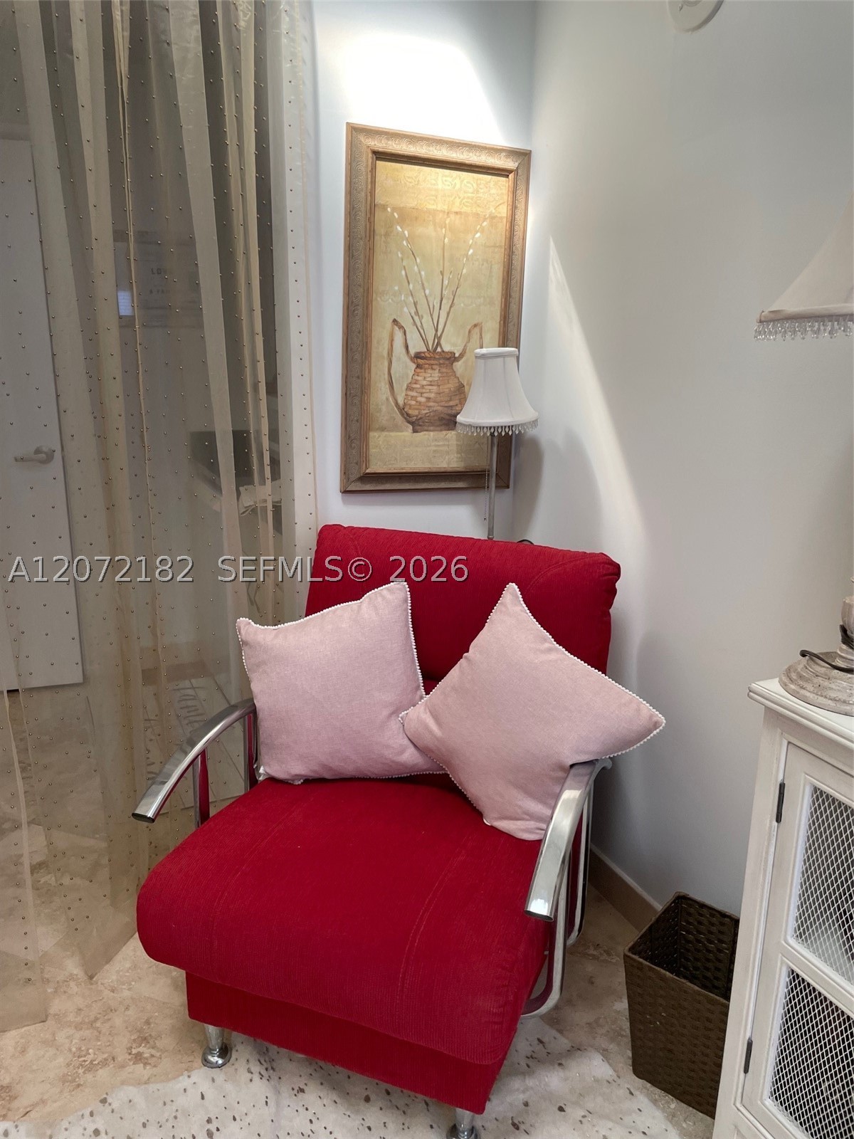 image Akoya3